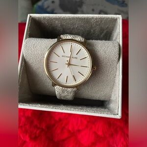 Michael Kors White Watch ,Michael Kors Watch For Women,Michael Kors with MK Logo